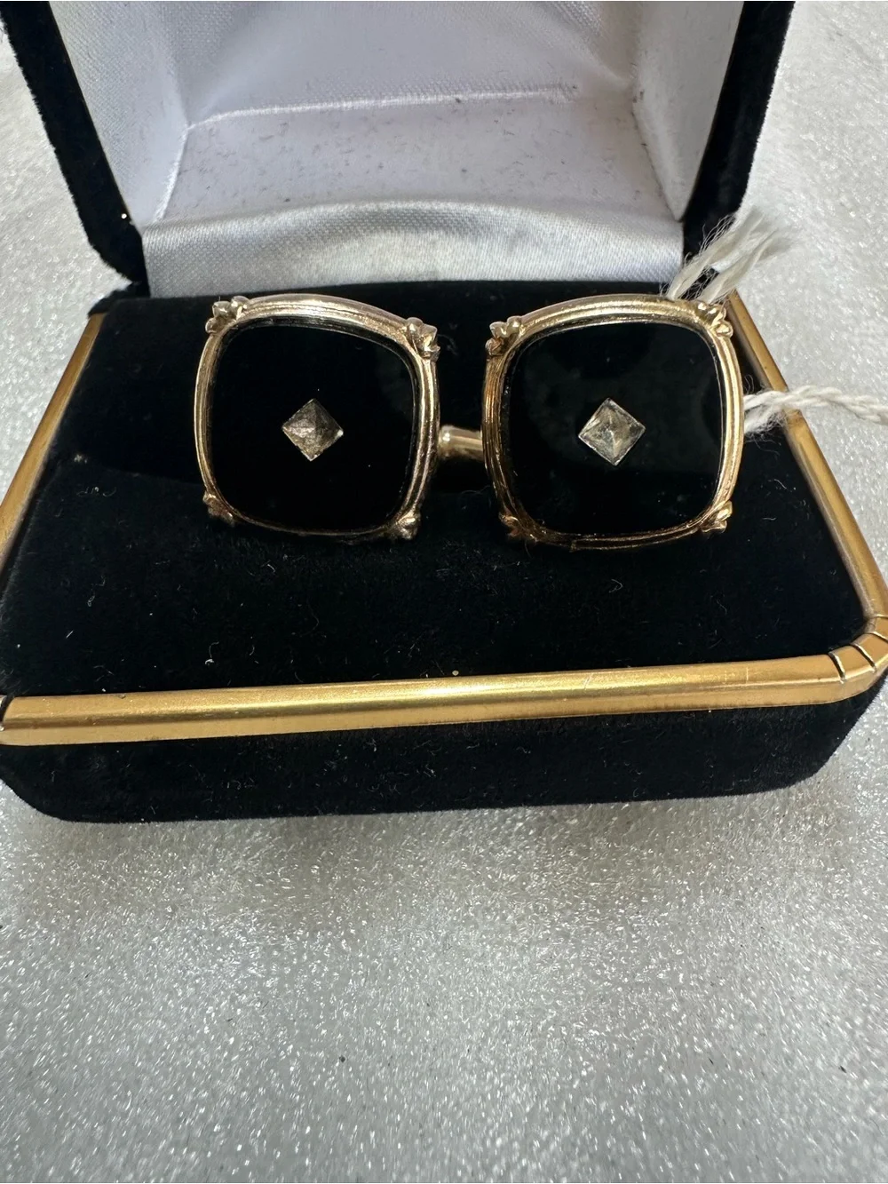 Men’s Vintage Gold Tone Black Onyx Square Cufflinks with Center Stone